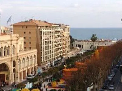 尚博尔酒店 芒通