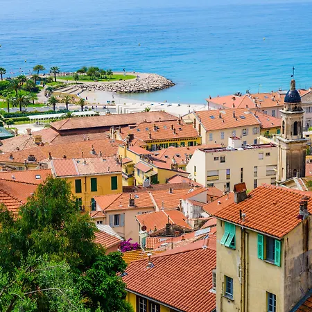 Chambord مينتون