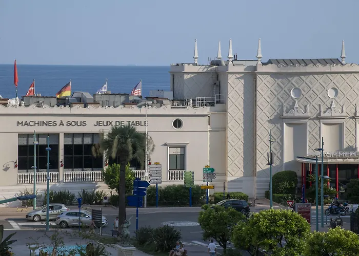 Chambord Szálloda Menton