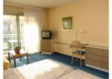 Szálloda Chambord 3*